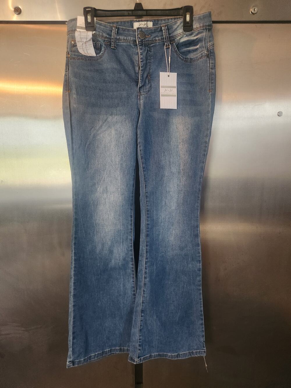 H+H Harmony Havoc Contour Life Flare Jeans NWT Size 8 Only 1 in stock